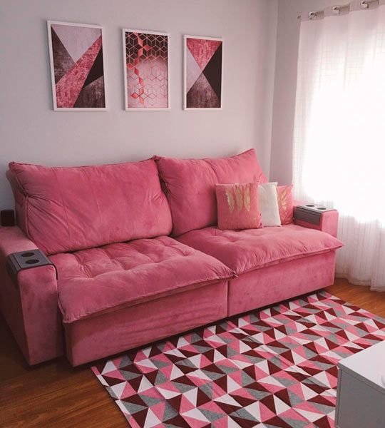 tapete para sala pequena losangos vermelho rosa
