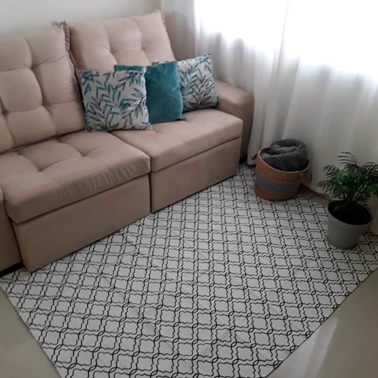 Como escolher um tapete para sala pequena?
